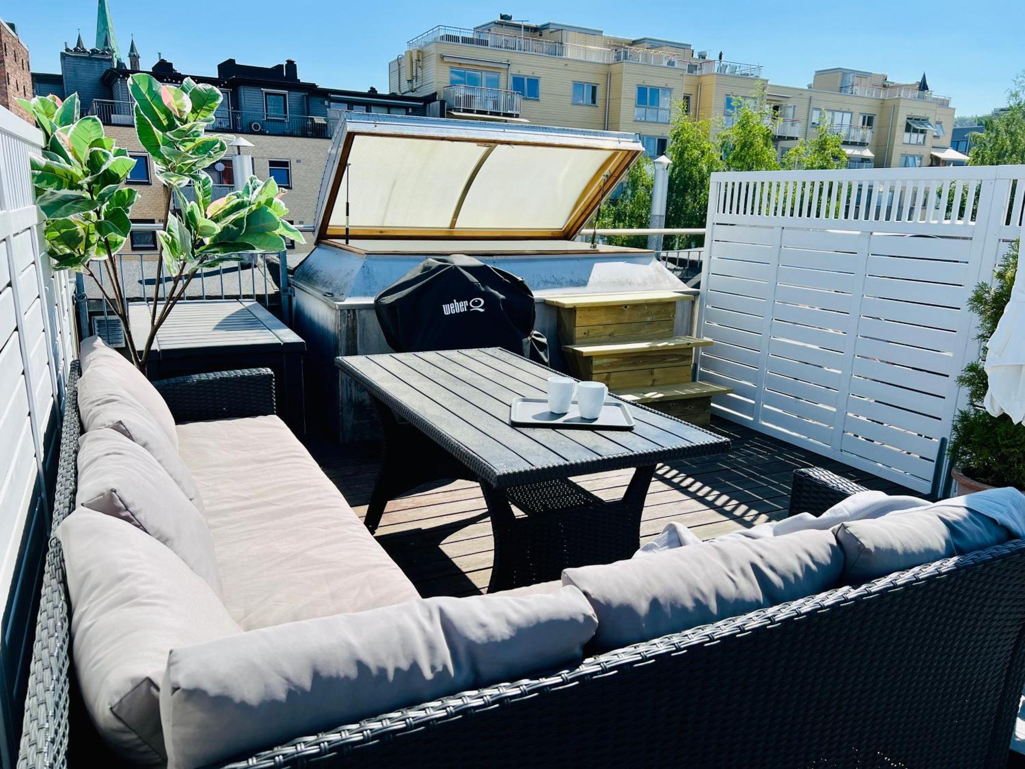 Ultracentral Duplex With Private Rooftop Terrace Oslo Eksteriør billede